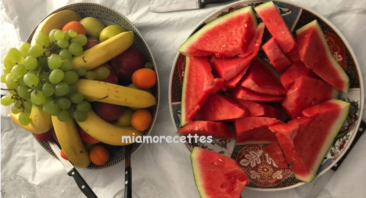 2 assiettes de fruits