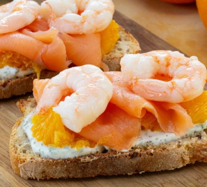 tartines au saumon et crevettes