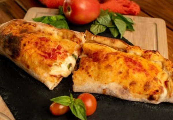 Pizza calzone