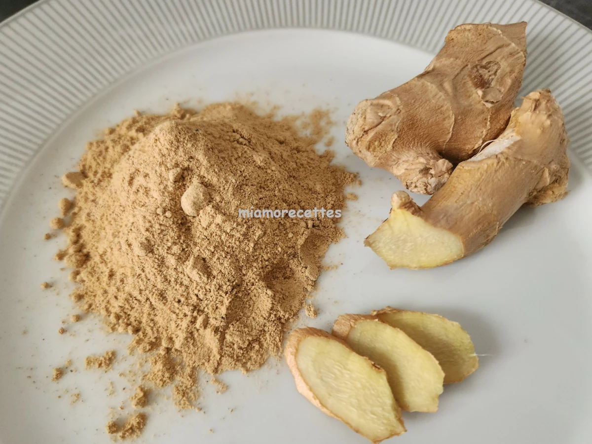 Le gingembre frais et en poudre