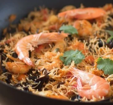 Vermicelles de riz aux fruits de mer