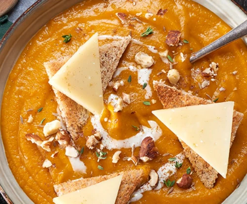 Soupe de potiron aux épices et fromage