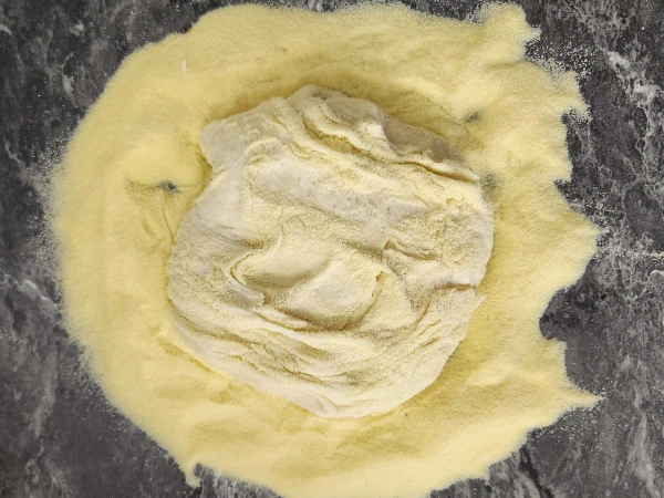 Boule de pâte à pizza