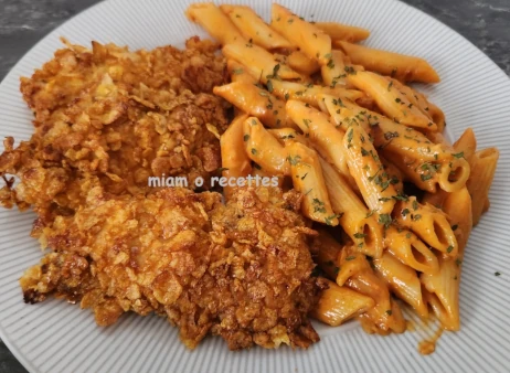 Tenders de poulet épicés et pâtes crémeuses