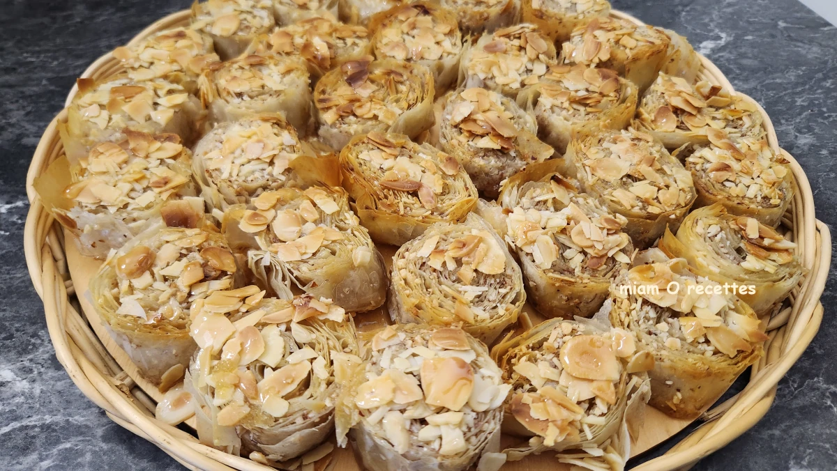 Mignardises baklava pâte filo et amandes