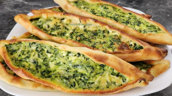 Pide aux épinards et à la feta